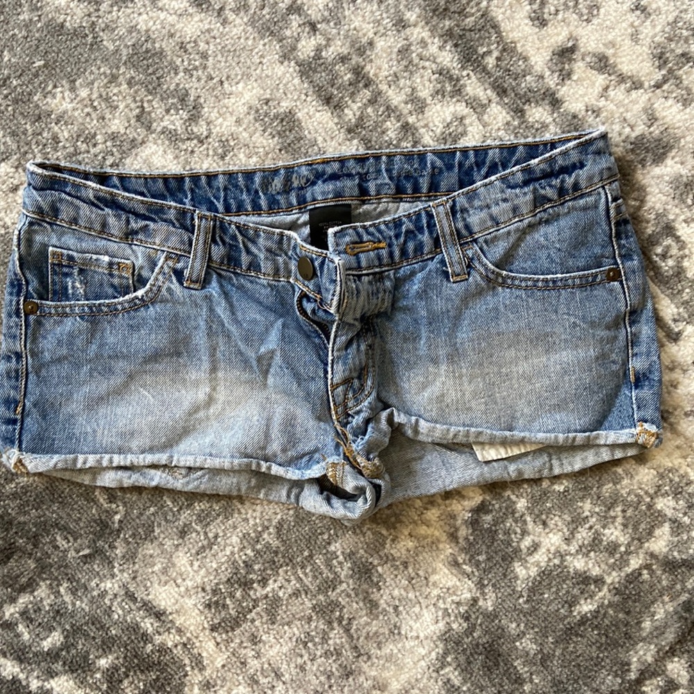 Mossimo Low waist denim shorts